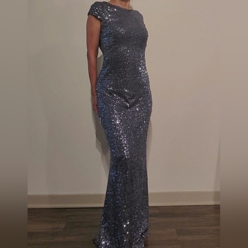 300◼️BADGLEY MISCKA COLLECTION DRESS